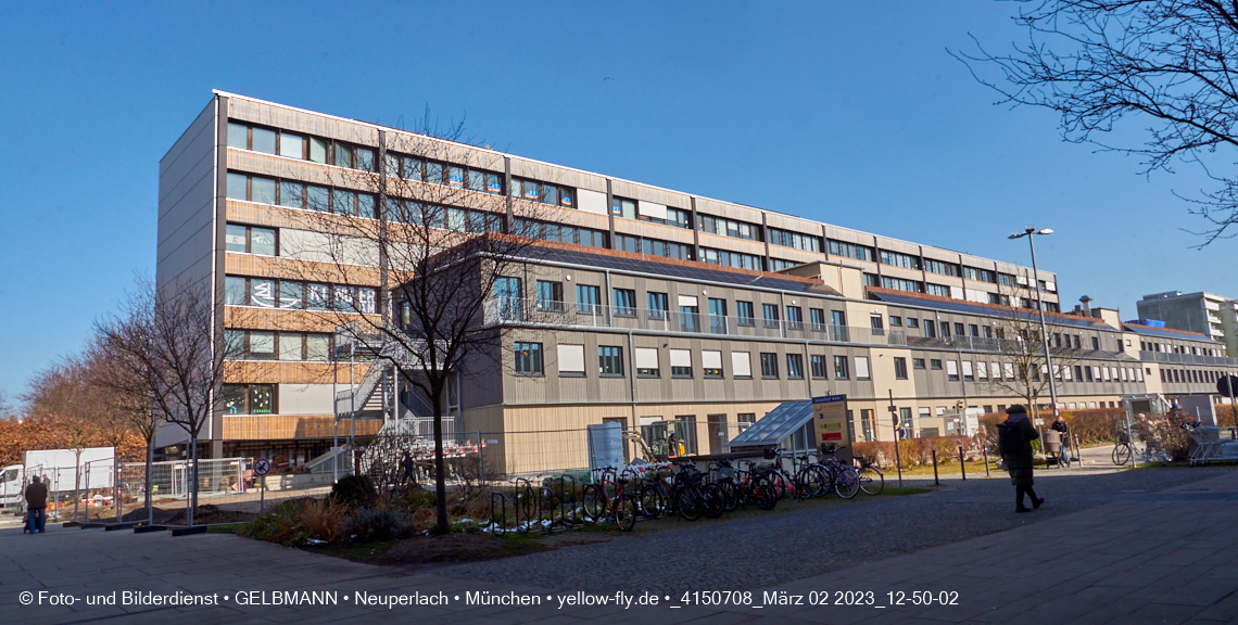 02.03.2023 - Plettzentrum und Montessori Schule in Neuperlach
